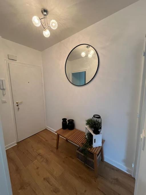Appartement 55 M2 Le Chesnay Le Chesnay  Exterior photo